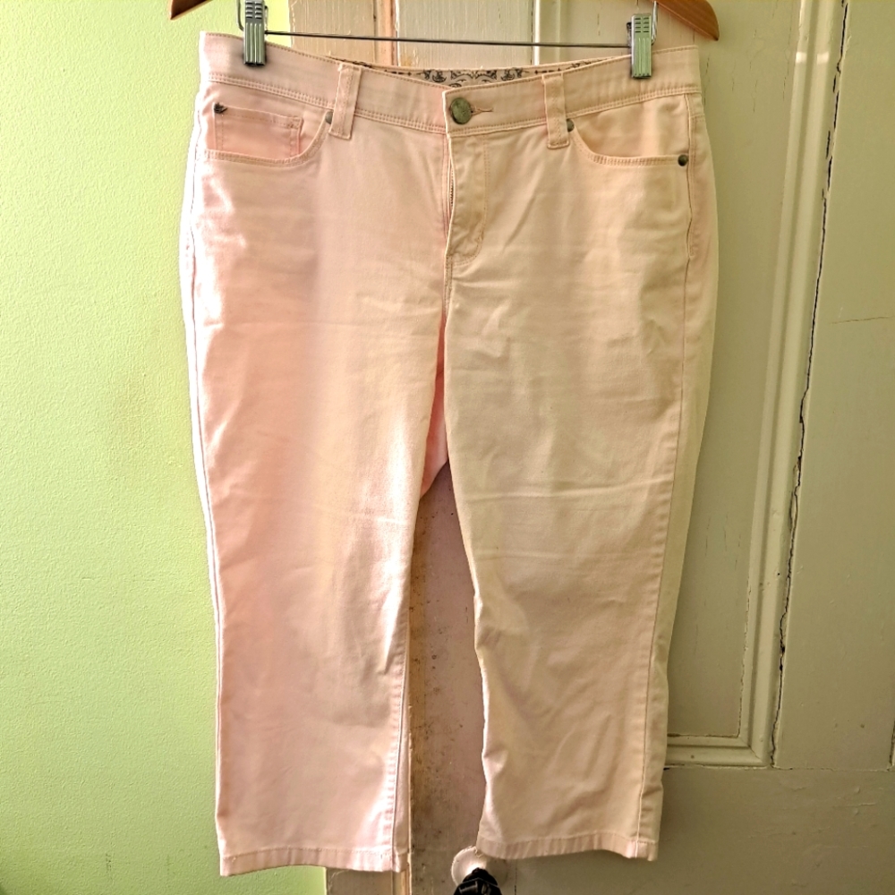 Gloria Vanderbilt Women's Capris